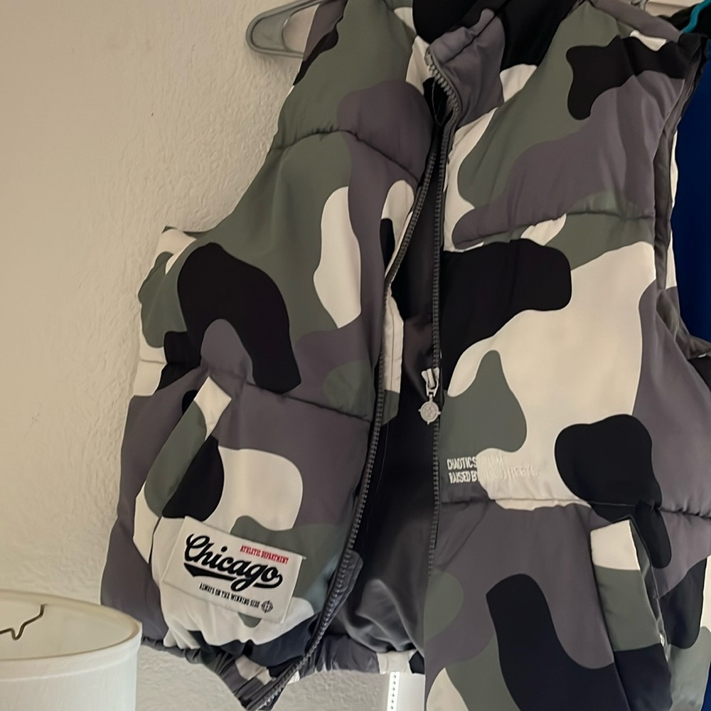 Chicago wind breaker UK